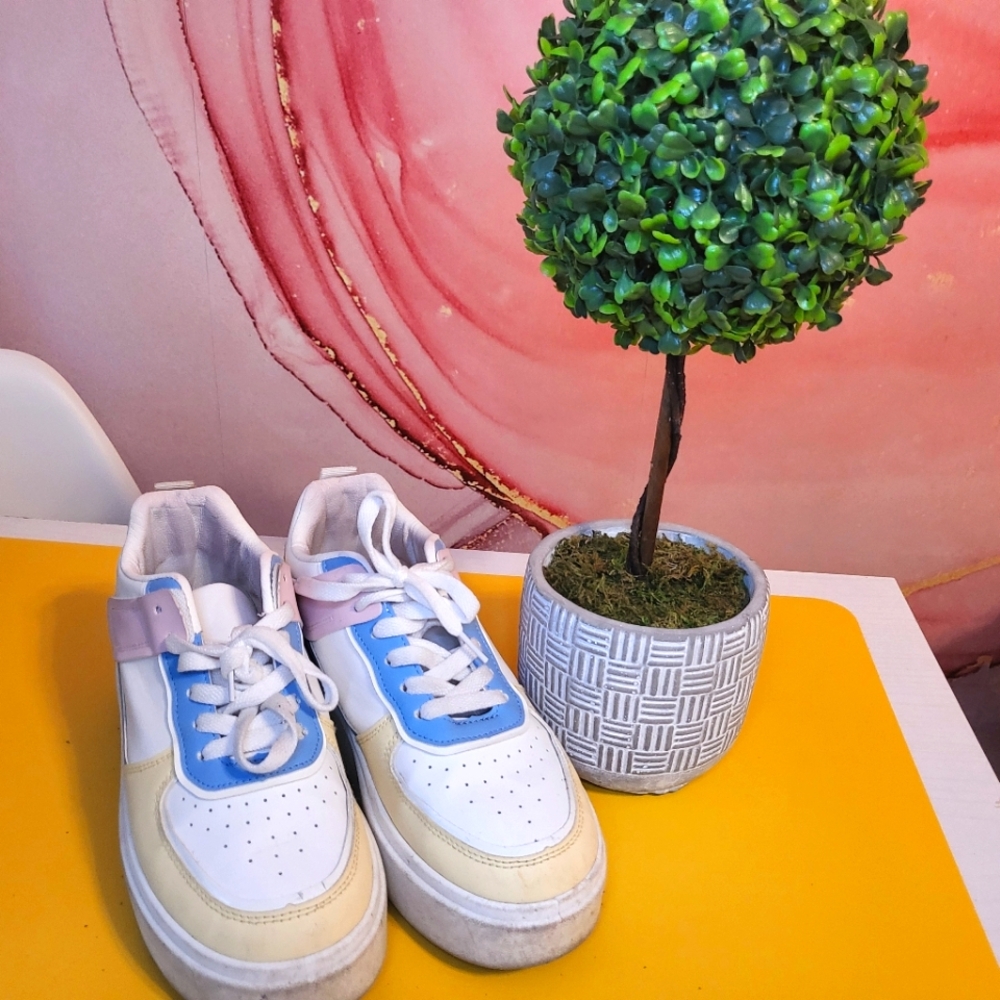 Casual Colored Dirty Styled Sneakers